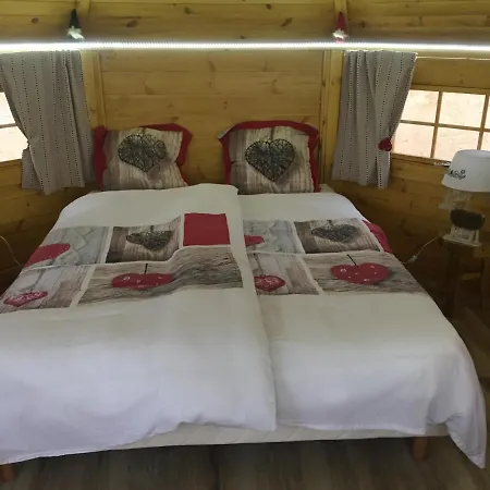 Bed & Breakfast Alaguyauder Le Kota 3*